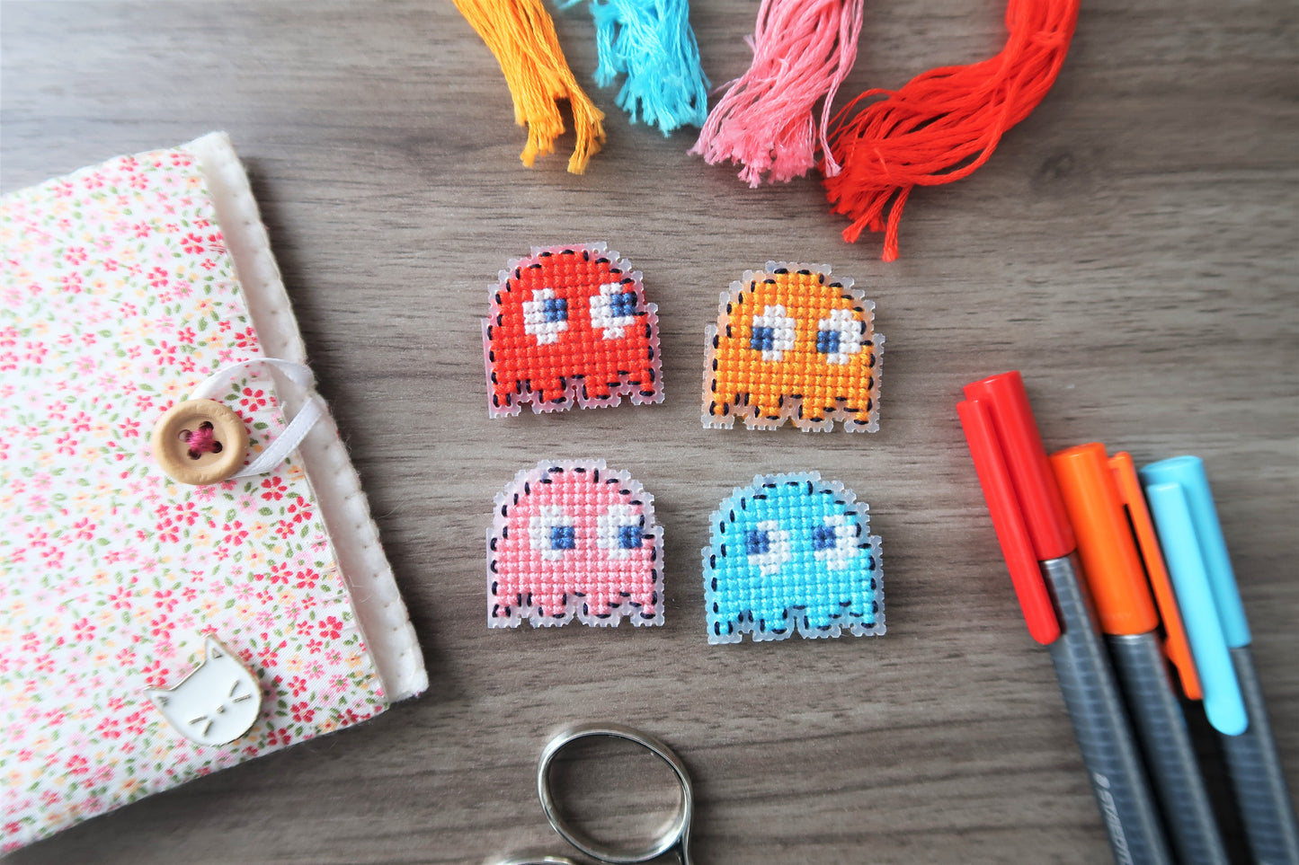 Pacman Ghosts - Cross stitch magnet kit