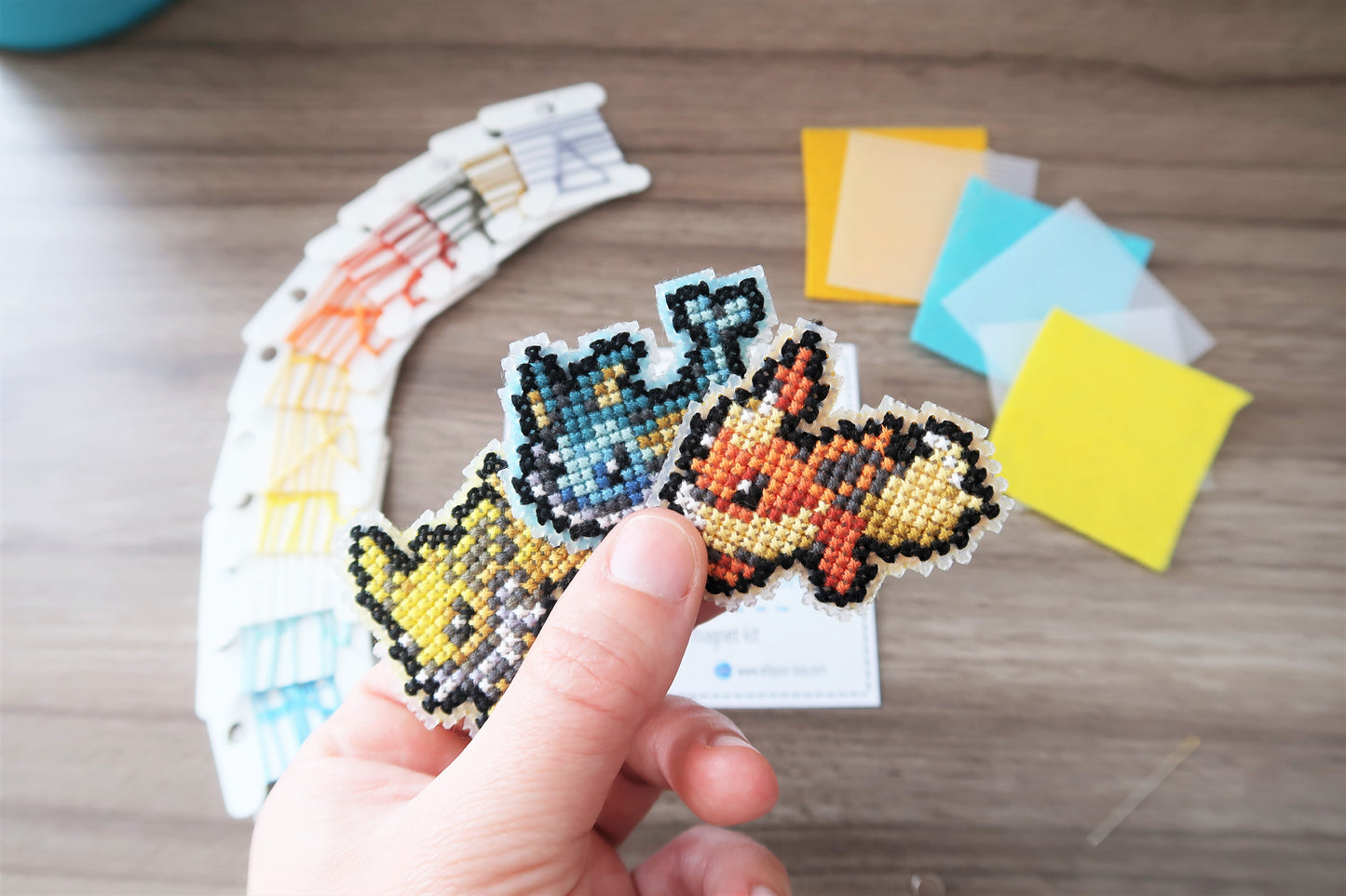 Pyroli, Aquali et Voltali de Pokémon - Kit de magnet en point de croix